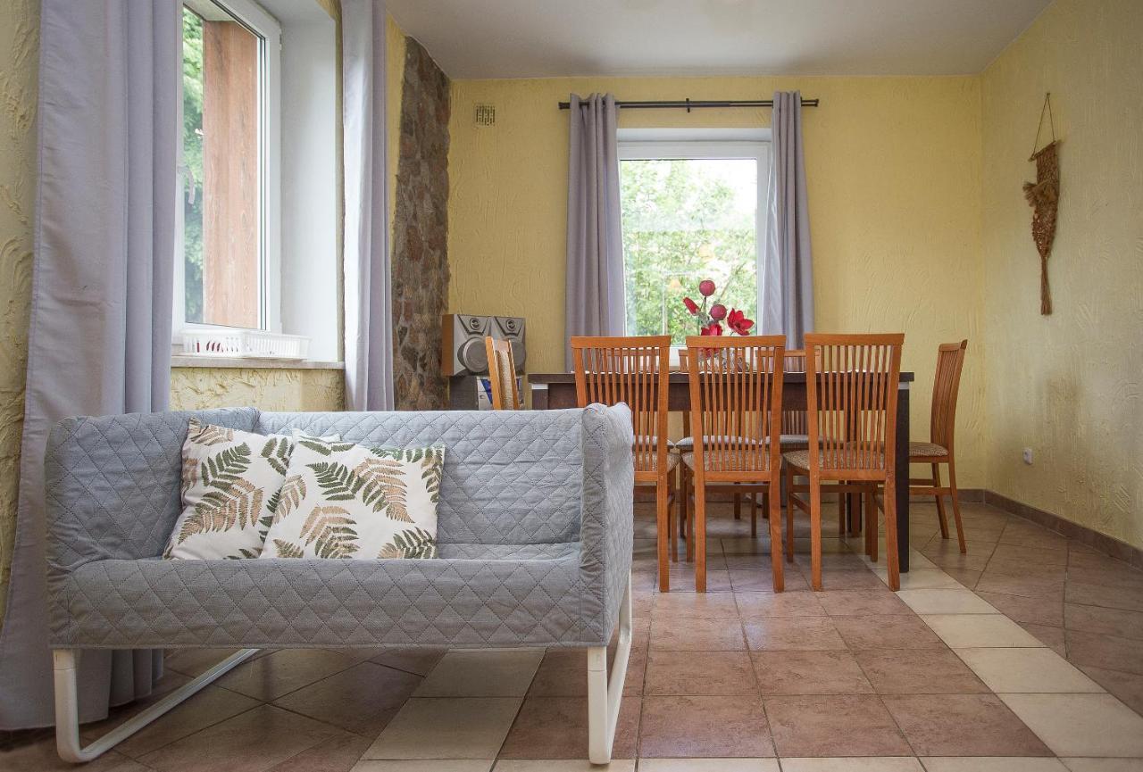 Happy Bison - A 5 Bedroom House With A Garden Bialowieza Ngoại thất bức ảnh
